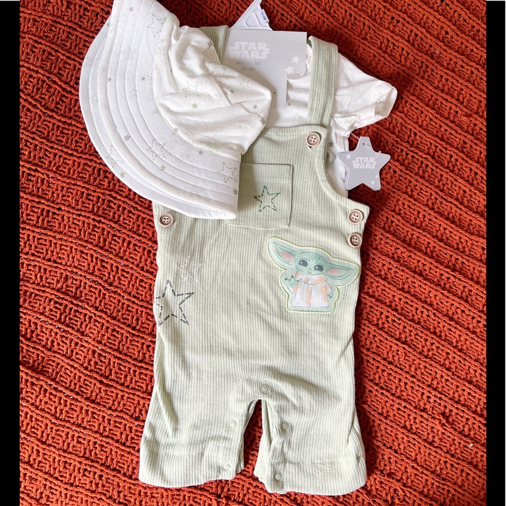 NWT Baby Yoda Star Wars Jumpsuit Shortalls with bucket hat 6-9M mint green